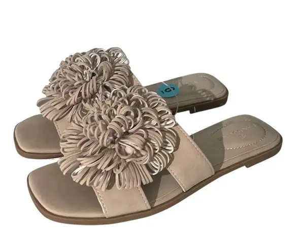 Bandolino New Women’s Beige Tan Sandals Slides Size 6 NWT