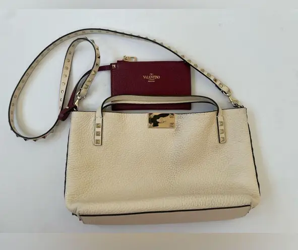 Valentino Garavani Off White leather Rockstud convertible small tote bag