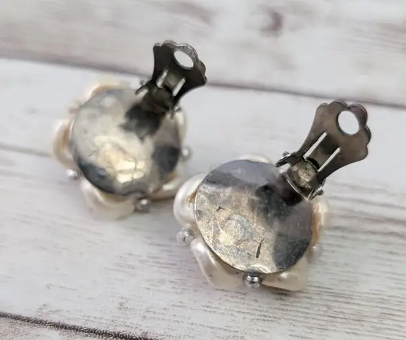 Vintage Clip On Earrings 7/8" Cream Flower Like