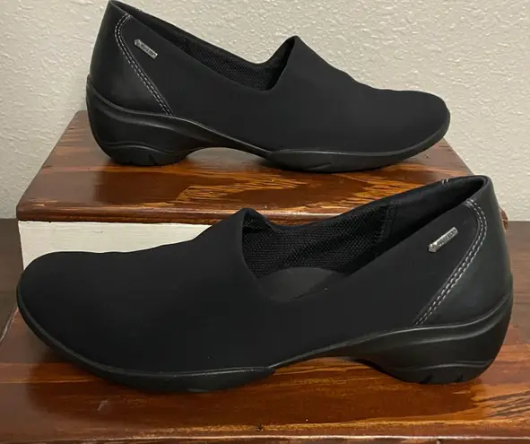 Ecco NWOB Women’s Rise Gore-Tex Black Slip on Shoes Size 35F US size 4/4.5