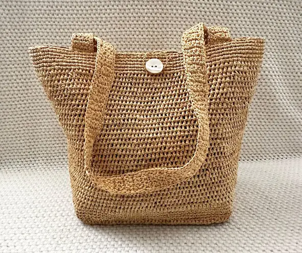 Annabel Ingall Australia Beige Tan Raffia Beach Shoulder Tote Capiz Shell Button White