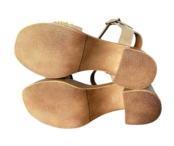 Sophia Milano  Made Italy Tan Suede Block Heel Sandals size 8 NWTs
