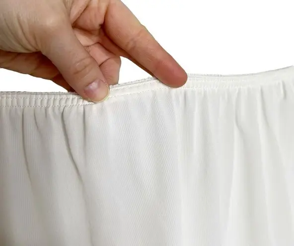 Vintage Fortune White 100% Nylon Scallop Lace Hem Long Slip Size undefined