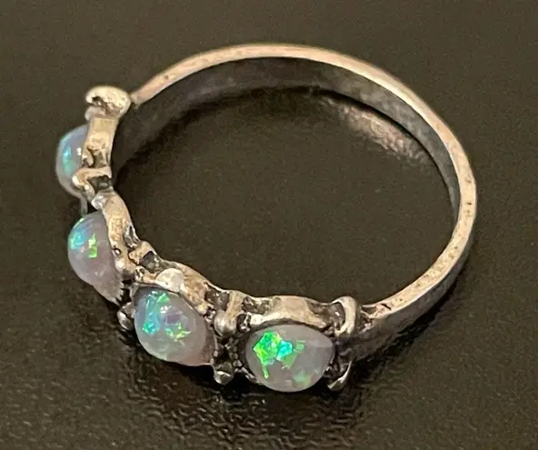Women simulated opal silver plated ring size 6.75
