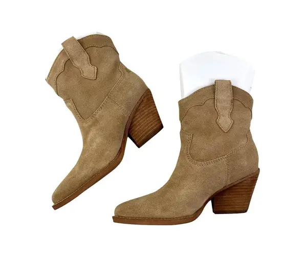 Zodiac  - Women's Roslyn Western Bootie in Sandstone Beige Suede