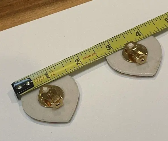 Large Statement Ceramic Multi Color Heart Print Clip