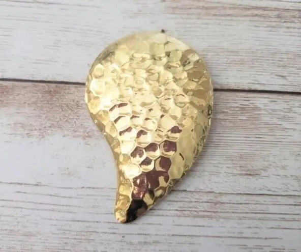 Vintage Scarf Clip Gold Tone Hammered Pattern Teardrop Shape