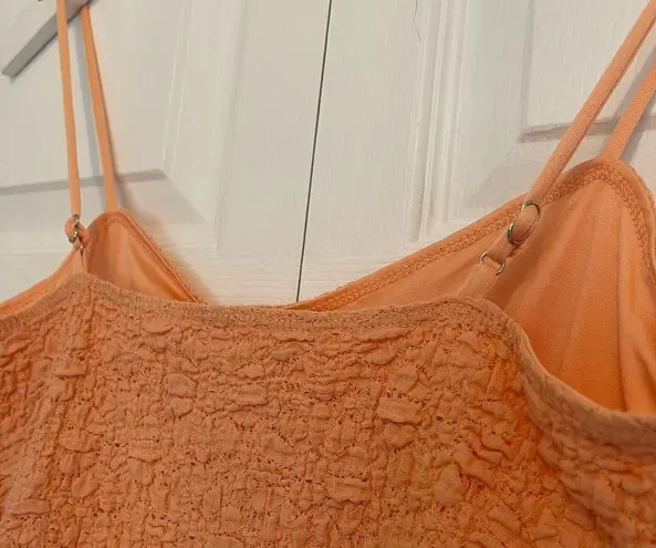 Elodie NWT V-Neck Textured thin strap snap body suit size medium light orange
