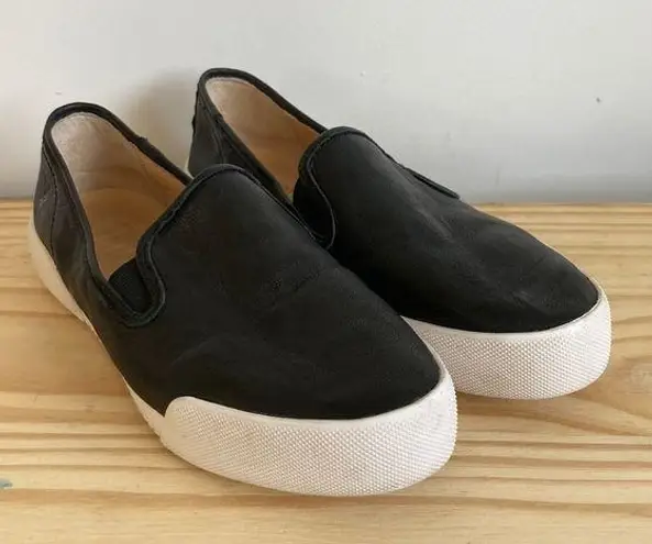 Frye | Black Mia Slip-on Shoes sz 7.5