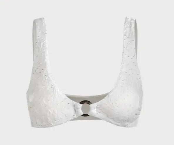 BERLOOK White Textured O