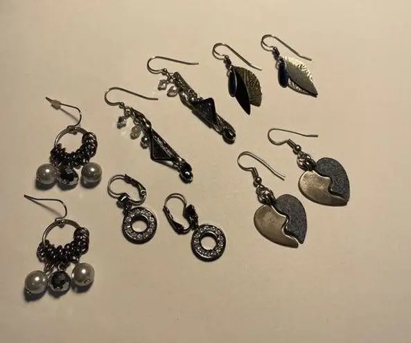 Lot Of 5 Dangle Costume Earrings Pierced Jewelry Mix