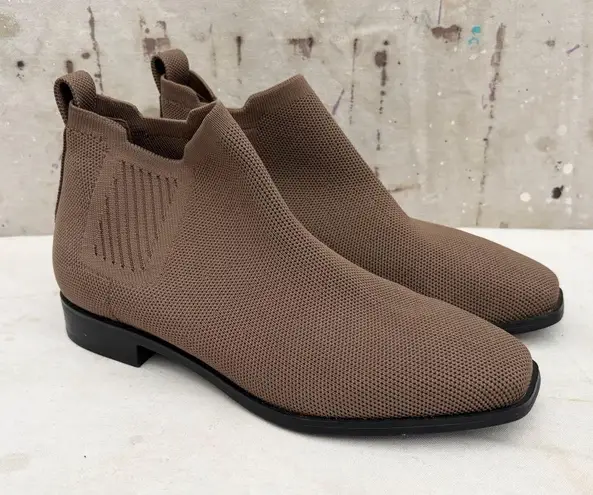 Vivaia Ryan Pro Square