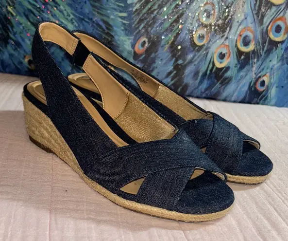 Abella Size 7 Denim Peep Toe Wedges Blue