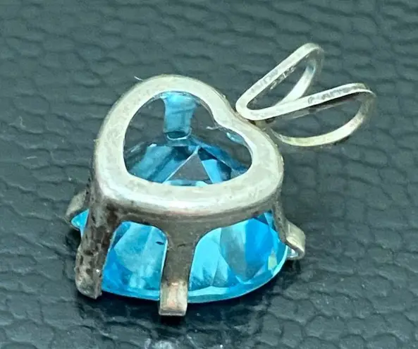 Sterling Silver Vintage 925 Blue Topaz CZ Cubic Zirconia Heart Pendant 1.3g