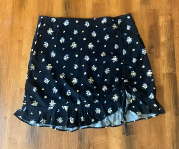 Forever 21  Floral Mini Skirt Large Black Adjustable Drawstring Front Ruffle - Image 1