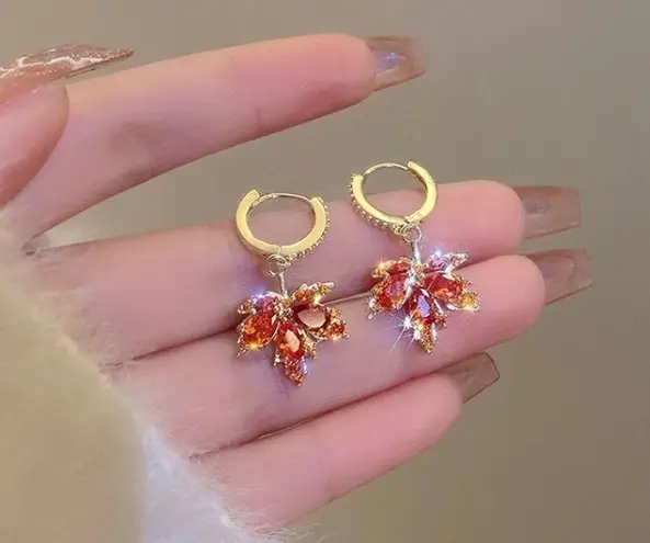 Elegant Maple Leaf Dangle Drop Earrings for Women Gold