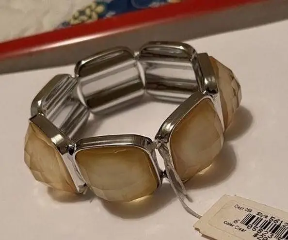 NWT Silver Tone / Yellow Plastic Stretchy Bracelet