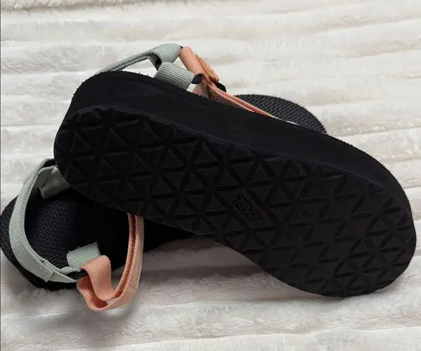 Teva  Flatform Universal Sandal - Image 4