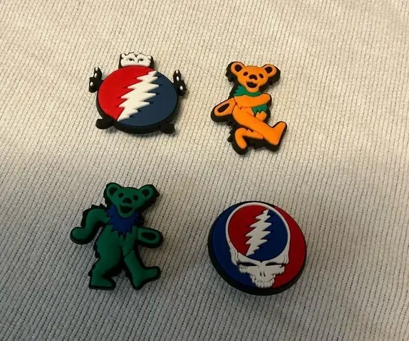 Grateful Dead set of 4 croc charms
NWOT