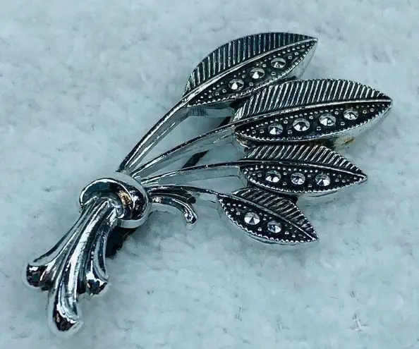 Silver Color Metal Bunch Cluster Leaf Leaves Jewelry Pin Brooch Faux Marcasite