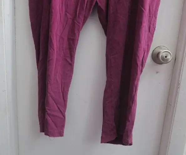 Torrid solid flexible breezy long pants in burgundy red size 2 (2X) plus size.