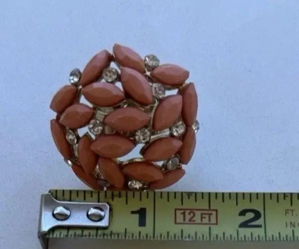 Vintage Gold Tone Coral Pink Peach Lucite Cabochon Ring stones Women’s Sz 8”