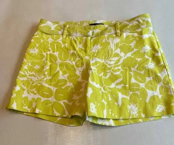 The Limited  Womens Green Shorts Size 4Floral Leaf Palm Flat Front