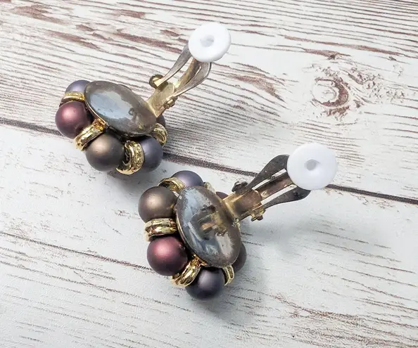 Vintage Clip On Earrings Pretty Cluster