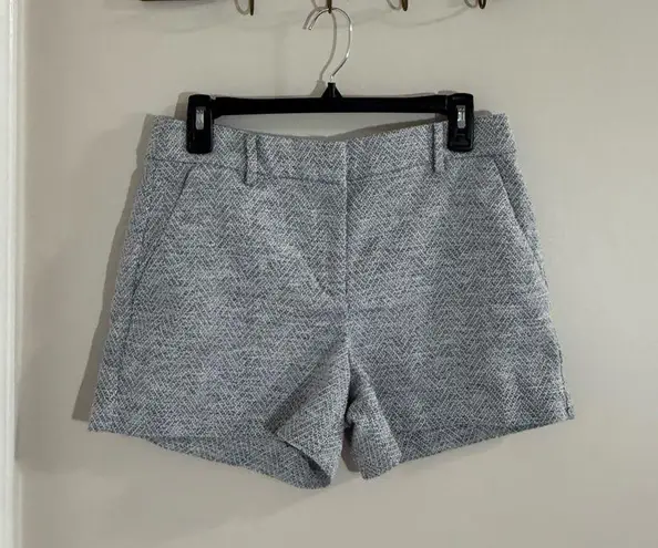 Loft  Women’s Navy and White Tweed Shorts Size 4 with 3.5” inseam