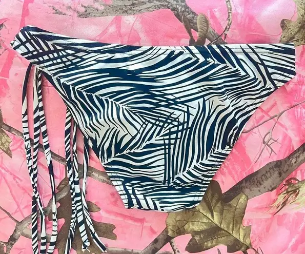 BCBGMAXAZRIA y2k vintage bcbg zebra print bikini bottoms