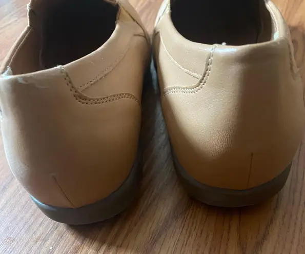 Comfort View Tan Camel Leather flat