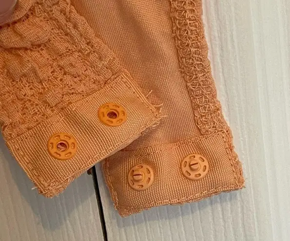 Elodie NWT V-Neck Textured thin strap snap body suit size medium light orange