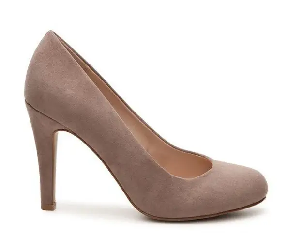 Kelly & Katie LARRISSA pump