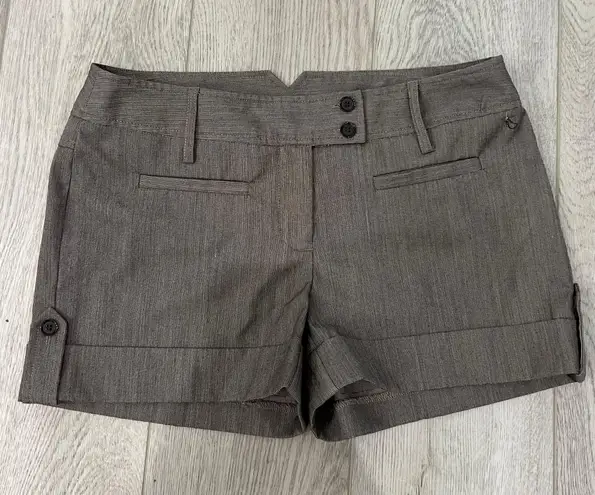 Tracy Evans super adorable y2k grunge hippie grey brownish shorts
