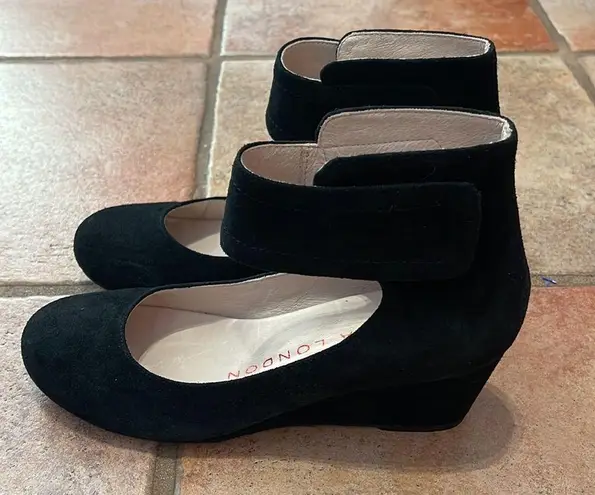 Sacha London hand made suede ankle strap Mary Jane wedge black Size 6