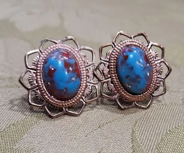 *5/$25 Sale* Vintage refurbished Santa fe Southwestern Faux Jaspar post earrings Gold