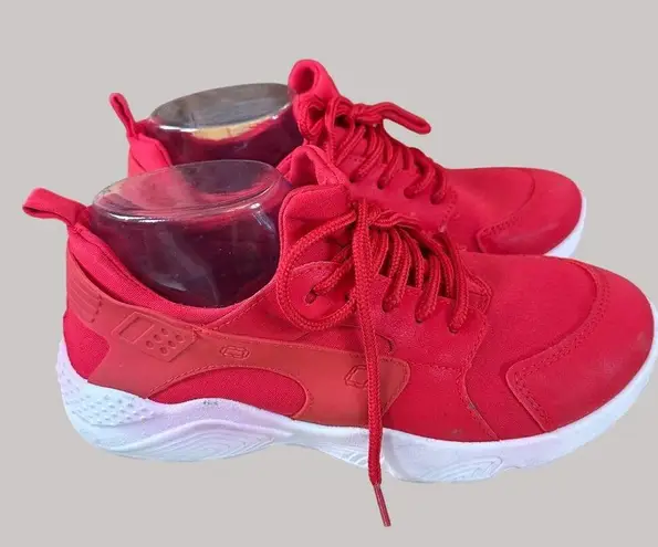 Just Be Women's Casual Fashion Sneakers White Soles Laces Red Size 7