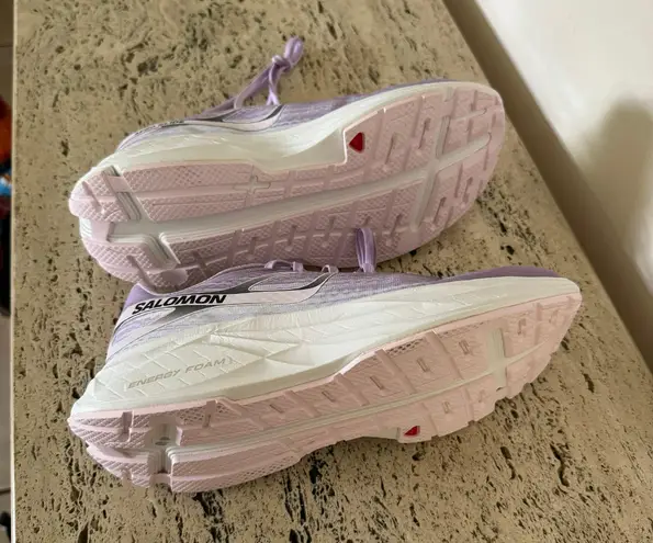 Salomon NWOB Women's Aero Glide (Orchid Bloom / Cradle Pink) Sneakers