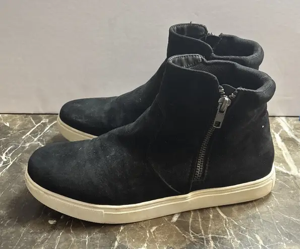 IZOD Womens Mila Black Faux Suede Pull-On Boot Sneaker Ankle Bootie Size 8