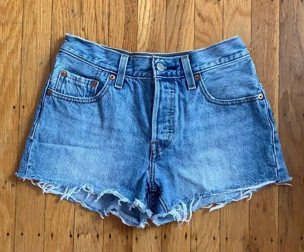 Levi’s 501 Shorts Blue Size 23