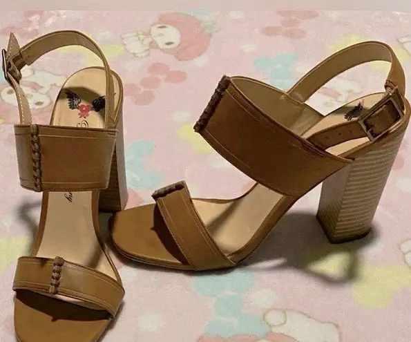 Penny Loves Kenny Beige Leather Heels(8)