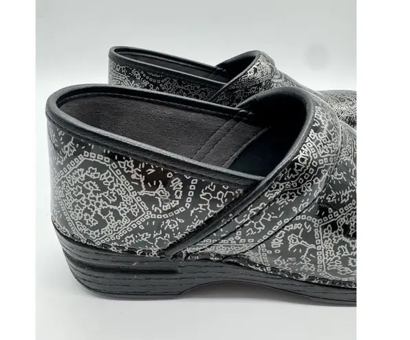 Dansko Professional Clogs Size 40 Floral Metallic Nursing Excellent Condition