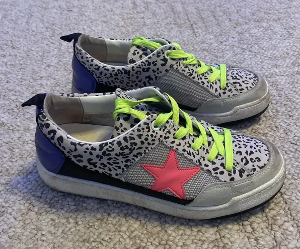 Steve Madden Star Sneakers