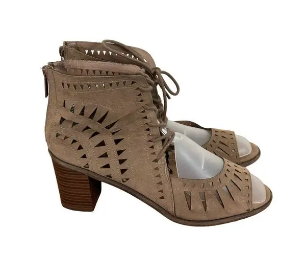 breckelle's Women’s Gabby 11 Laser Cut Stack Lace Up Heels Beige Size 10 Sk2688