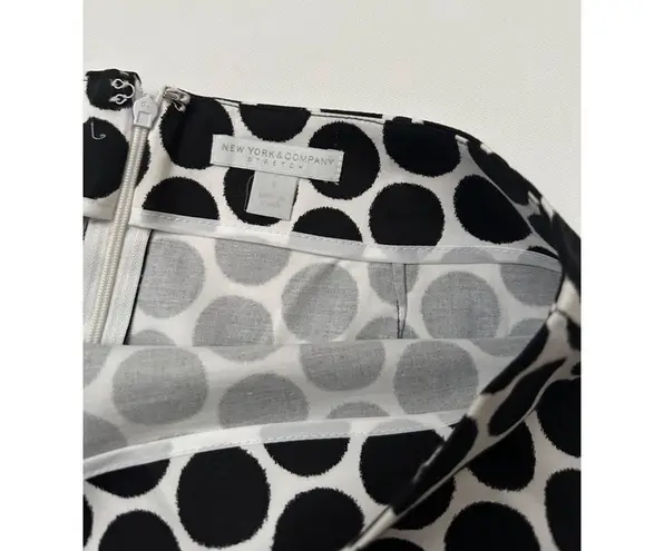 Women's New York & Company Skirt Size 8 Black and White Polka Dot