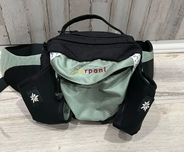 Sherpani Lumberpack Waist Hiking Fanny Pack Flowers Outdoor Water Bottle Holder