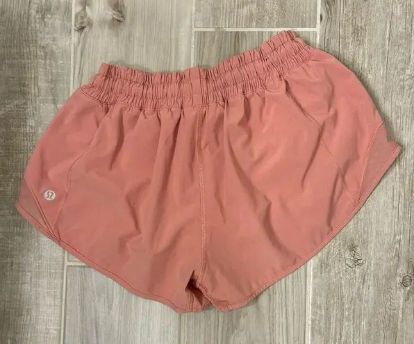 Lululemon Hotty Hot Low-Rise Lined Shorts 2.5"