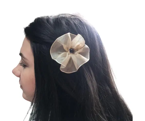 hand made item flower hairpin Tan