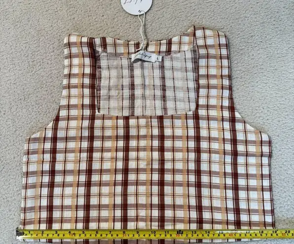 Petal and Pup NWT: Anita Cropped Top in L