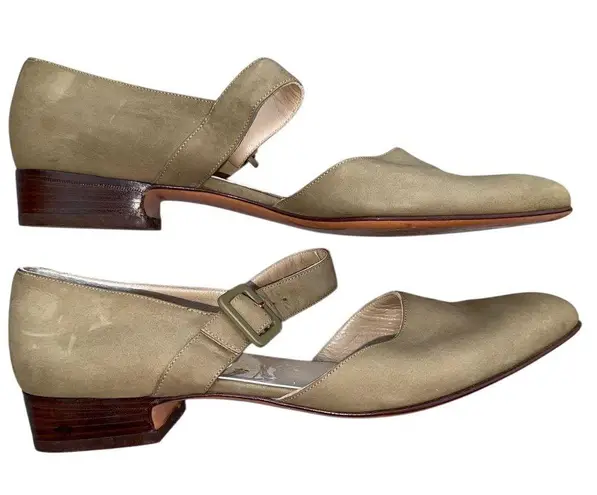 Salvatore Ferragamo Women's Beige Slingback Pumps Size 8 AAAA